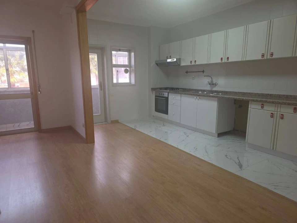 Apartamento T3 para Venda em Santa Maria da Feira, Travanca, Sanfins e Espargo Foto 4