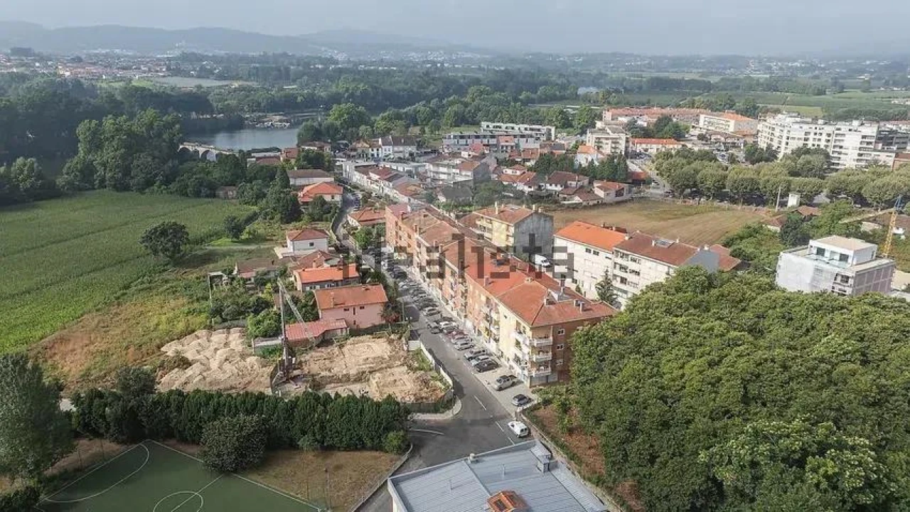 Apartamento T3 para Venda em Vila de Prado Foto 23
