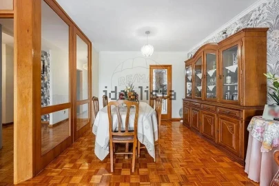 Apartamento T3 para Venda em Vila de Prado