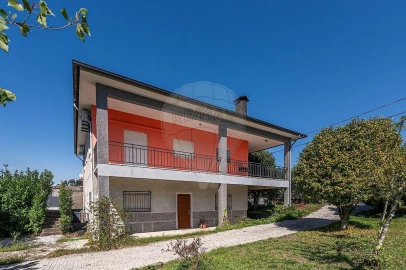 Moradia T3 para Venda em Arosa e Castelões