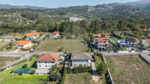 Moradia T3 para Venda em Arosa e Castelões