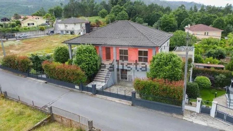 Moradia T3 para Venda em Arosa e Castelões Foto 8