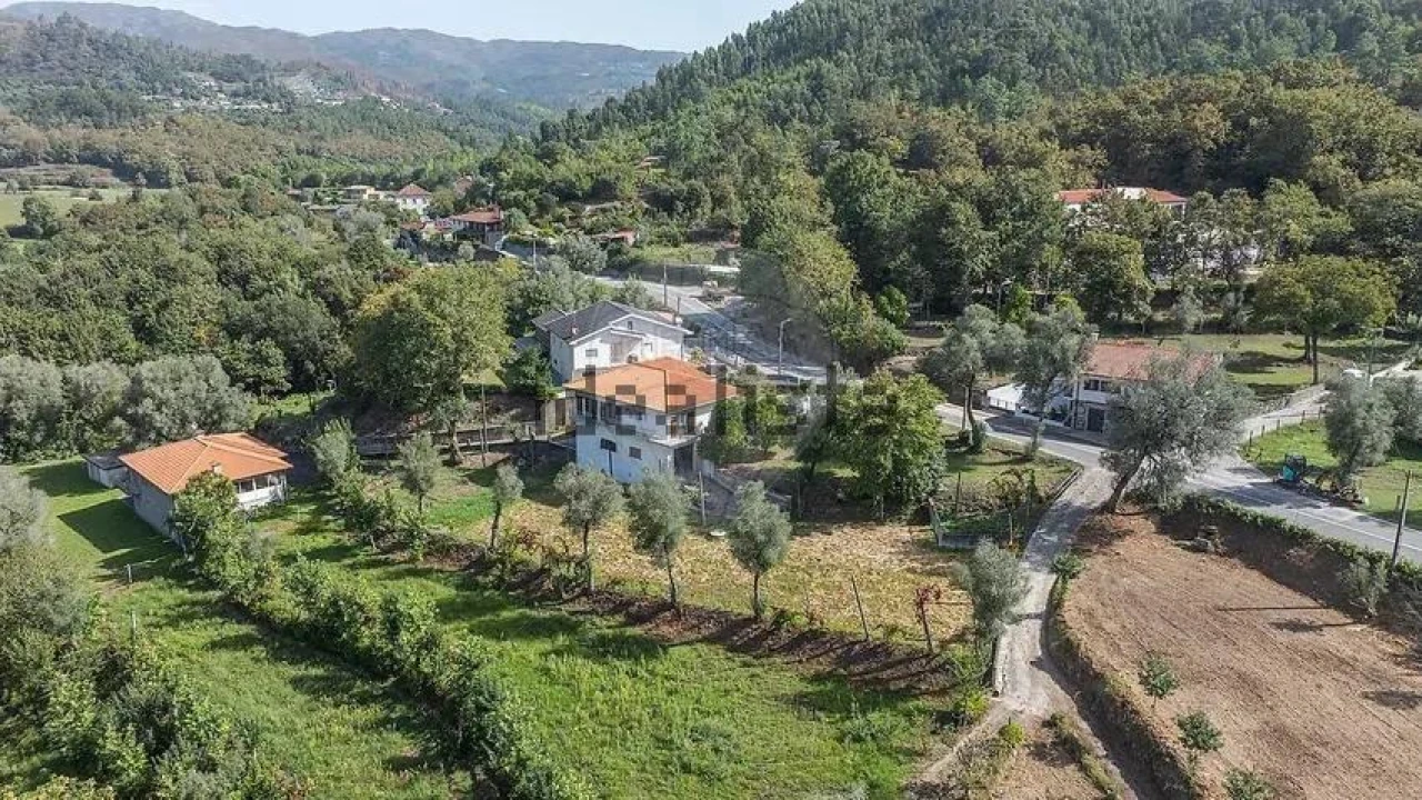 Moradia T4 para Venda em Ribeira Foto 34