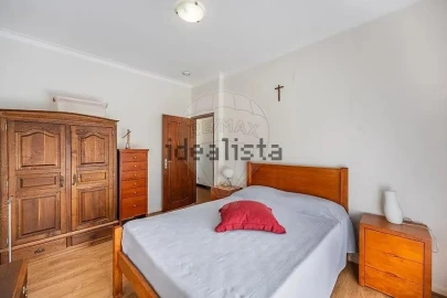 Moradia T4 para Venda em Ribeira
