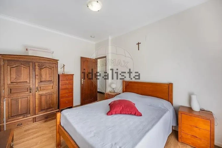 Moradia T4 para Venda em Ribeira Foto 18