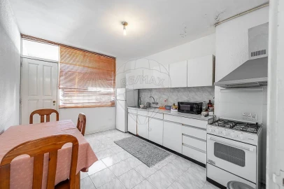 Apartamento T3 para Venda em Antas e Abade de Vermoim