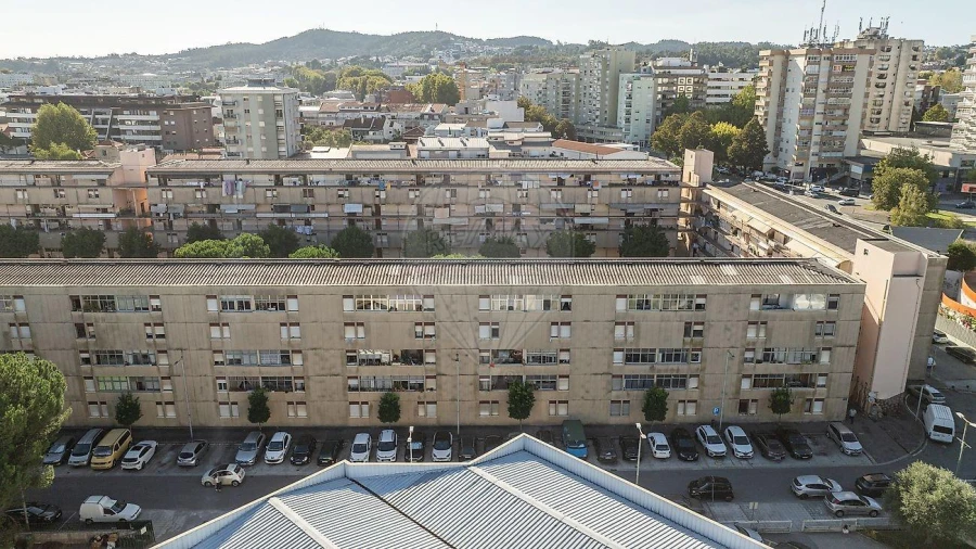 Apartamento T3 para Venda em Antas e Abade de Vermoim Foto 2