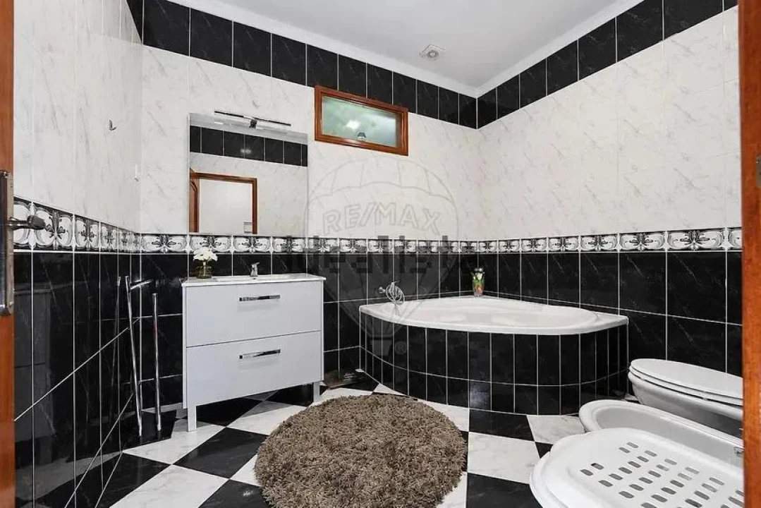 Apartamento T3 para Venda em Pombeiro de Ribavizela Foto 10