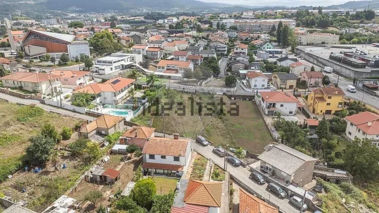 Terreno para Venda em Prazins Santo Tirso e Corvite Foto 13