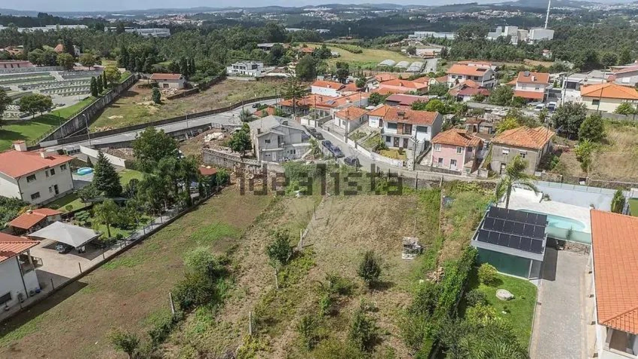 Terreno para Venda em Prazins Santo Tirso e Corvite Foto 17