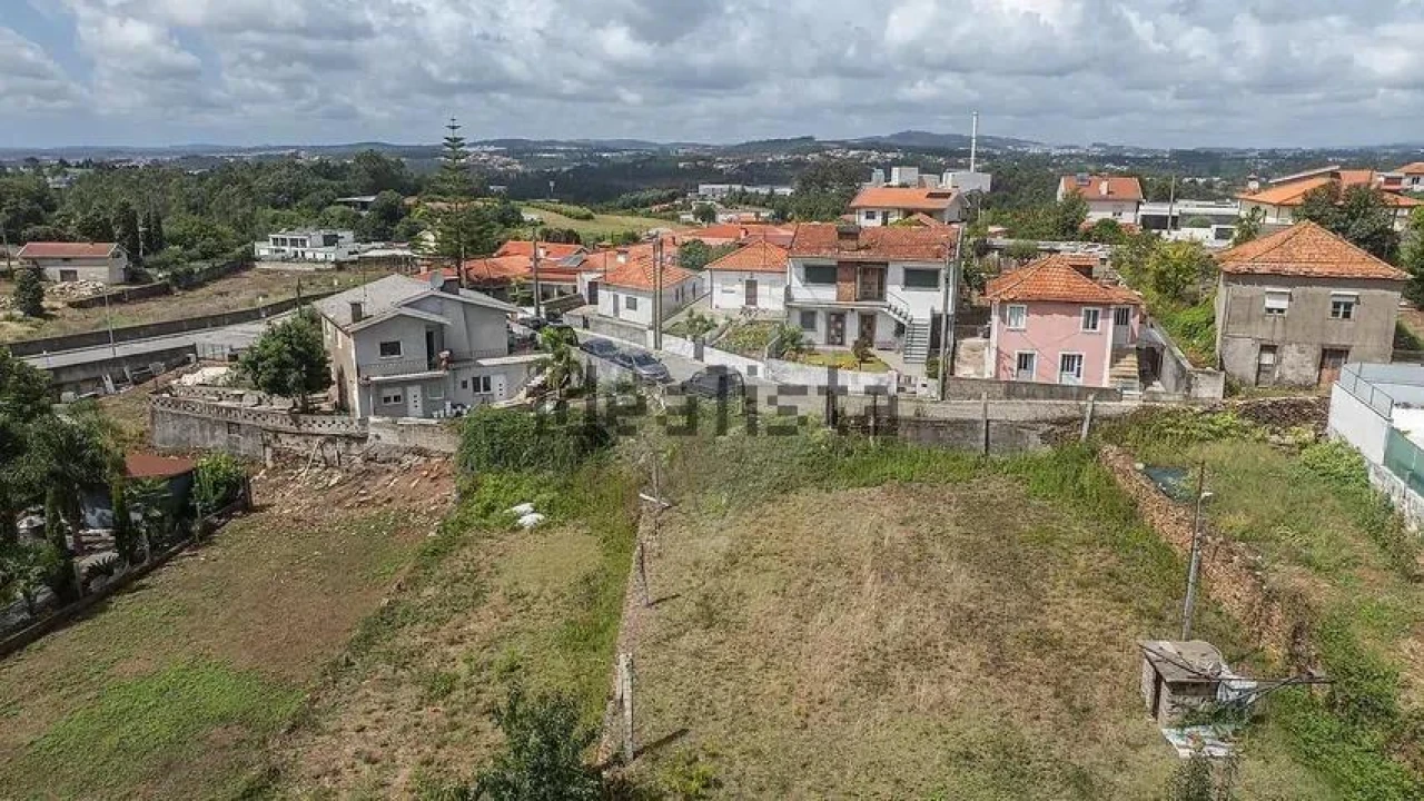 Terreno para Venda em Prazins Santo Tirso e Corvite Foto 24