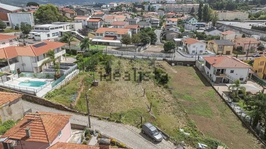 Terreno para Venda em Prazins Santo Tirso e Corvite Foto 7