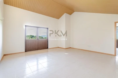 Moradia T3 para Venda em Fregim