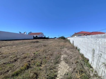 Terreno para Venda em Alvarães