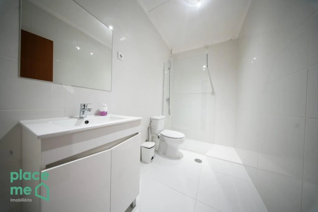 Apartamento T1 para Arrendamento em São Vitor (Braga) Foto 7