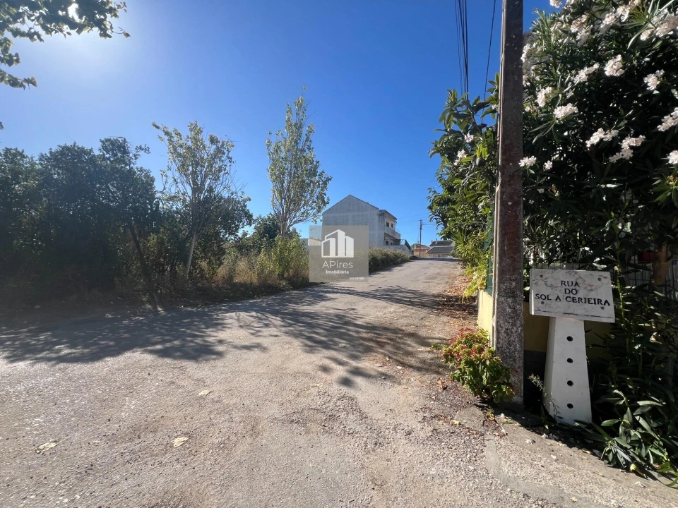 Terreno para Venda em Charneca de Caparica e Sobreda Foto 10