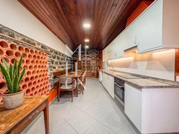 Moradia T3 para Venda em São Martinho