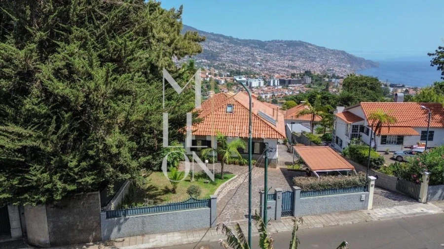 Moradia T3 para Venda em São Martinho Foto 3