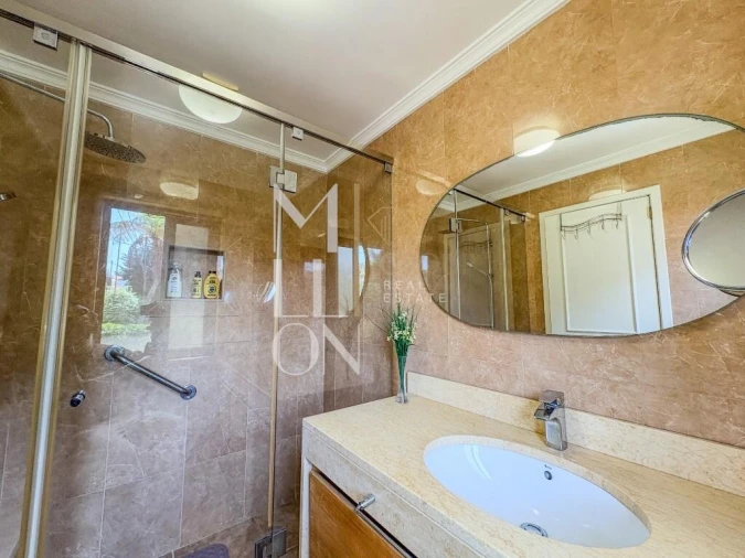 Moradia T3 para Venda em São Martinho Foto 18