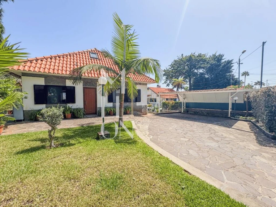 Moradia T3 para Venda em São Martinho Foto 6