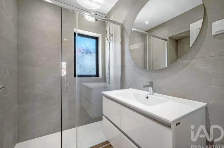 Apartamento T2 para Venda em Quarteira Foto 5