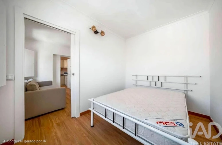 Apartamento T2 para Venda em Quarteira Foto 4