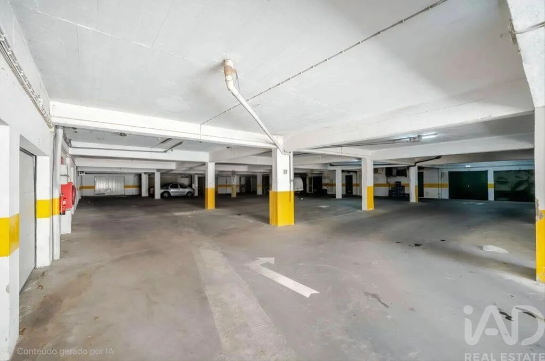 Apartamento T2 para Venda em Quarteira Foto 17