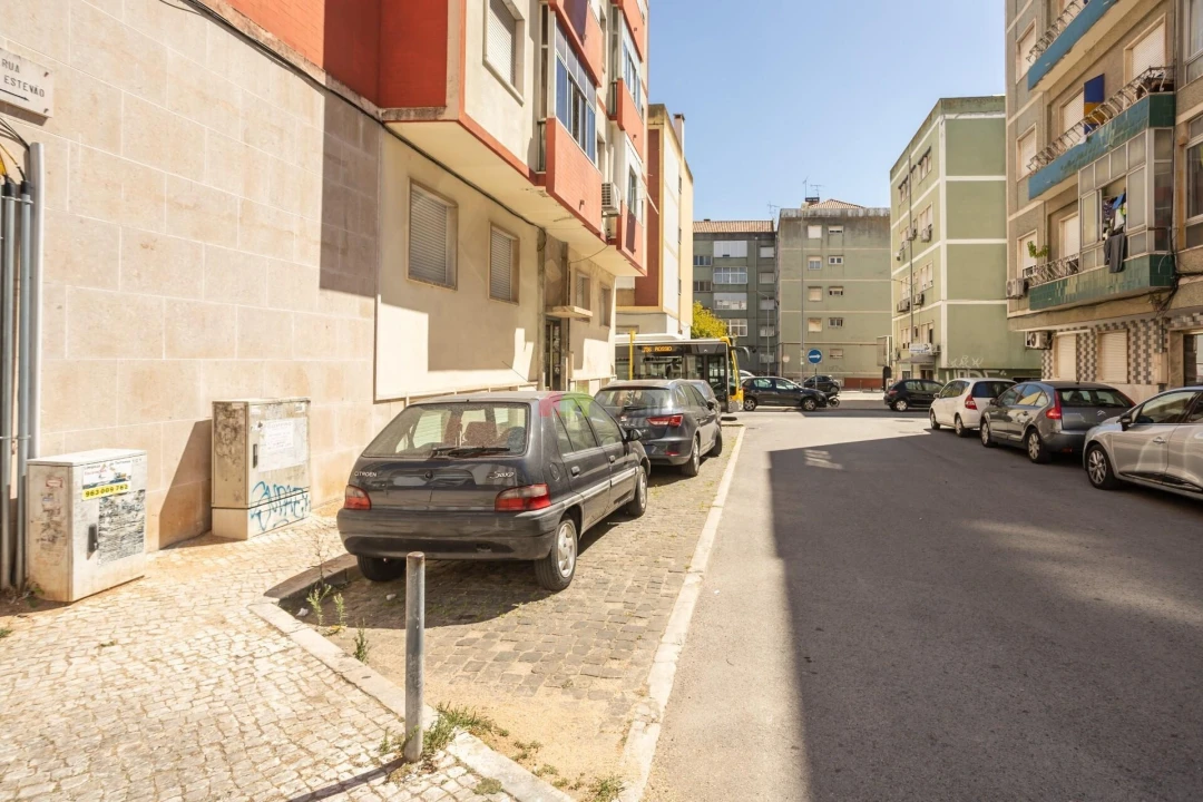 Apartamento T3 para Venda em Odivelas Foto 19