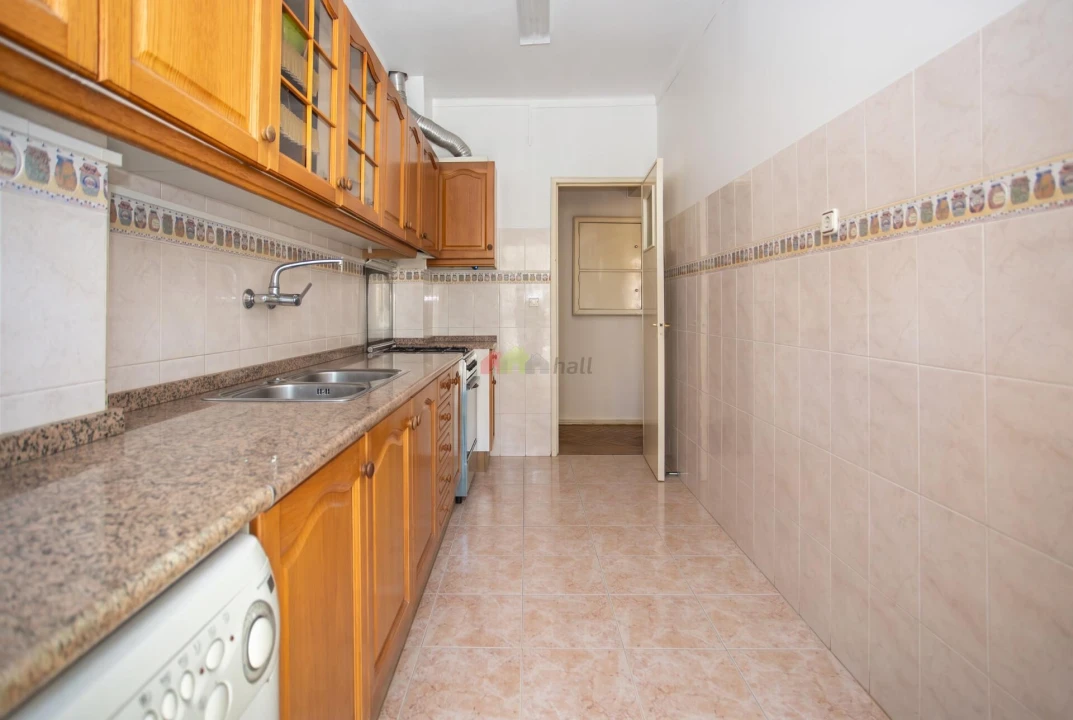 Apartamento T3 para Venda em Odivelas Foto 2