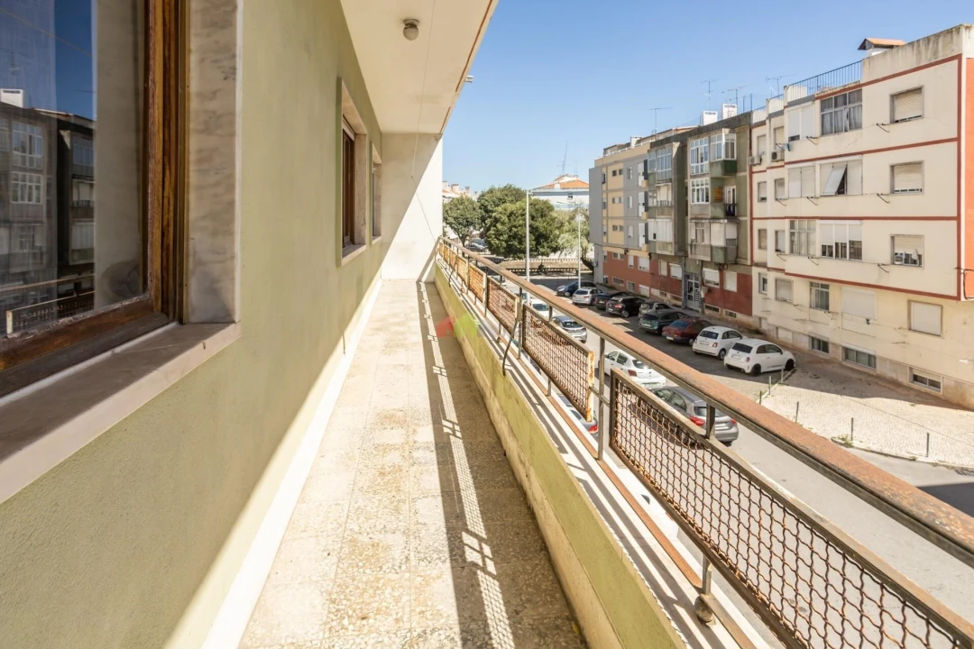 Apartamento T3 para Venda em Odivelas Foto 14