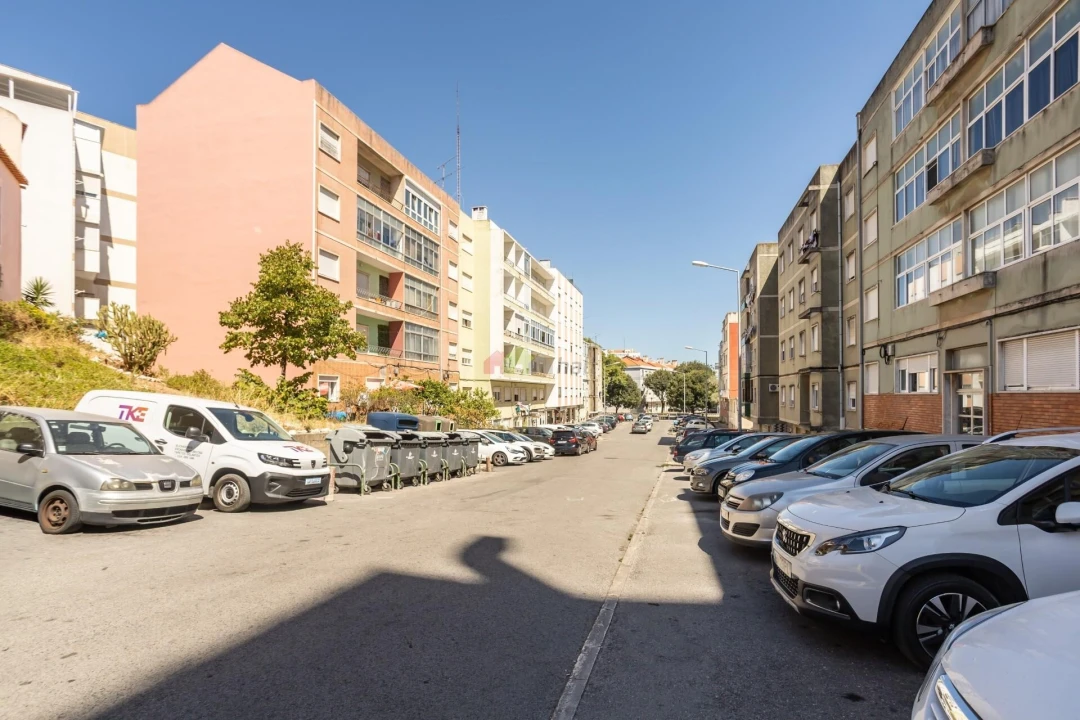 Apartamento T3 para Venda em Odivelas Foto 18