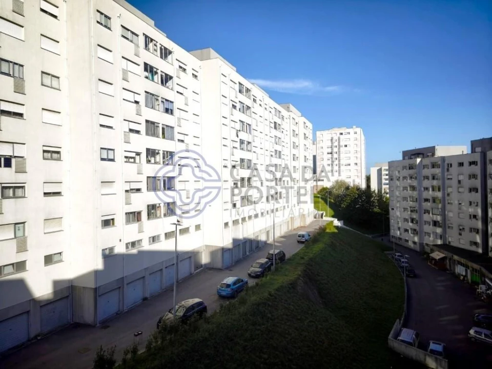 Apartamento T3 para Venda em Vilar de Andorinho Foto 27