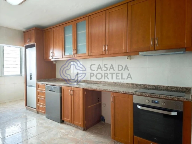 Apartamento T3 para Venda em Vilar de Andorinho Foto 9