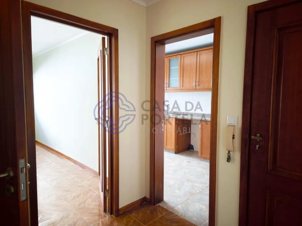 Apartamento T3 para Venda em Vilar de Andorinho Foto 7
