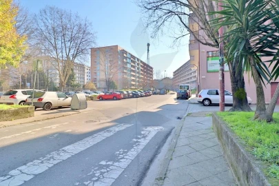 Garagem para Venda em Braga (São José de São Lázaro e São João do Souto)