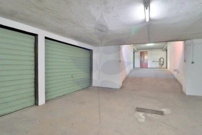 Garagem para Venda em Braga (São José de São Lázaro e São João do Souto)