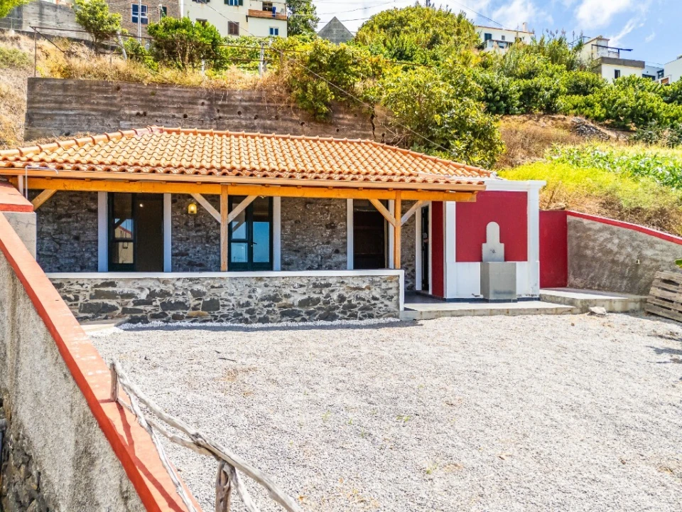 Moradia T1 para Venda em Canhas Foto 43