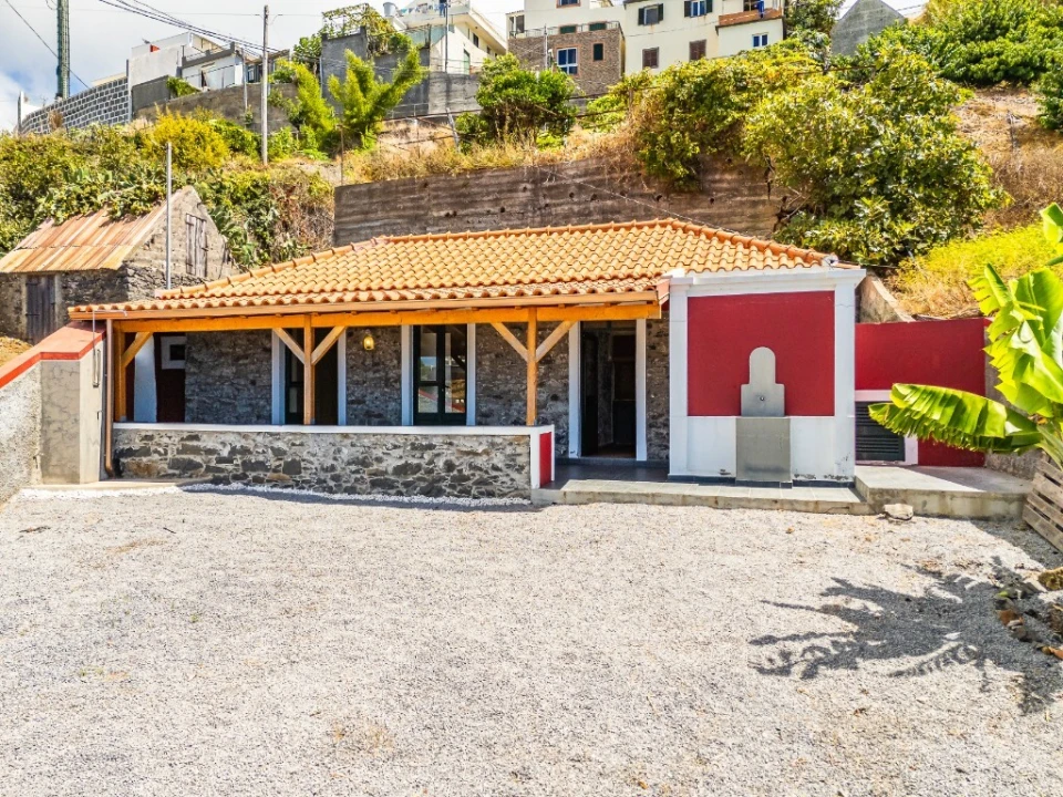 Moradia T1 para Venda em Canhas Foto 41