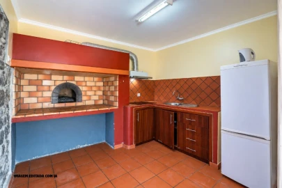 Moradia T1 para Venda em Canhas