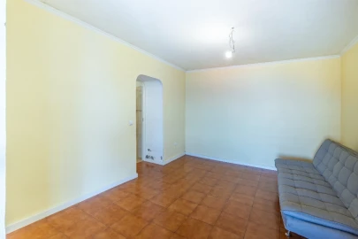Moradia T1 para Venda em Canhas