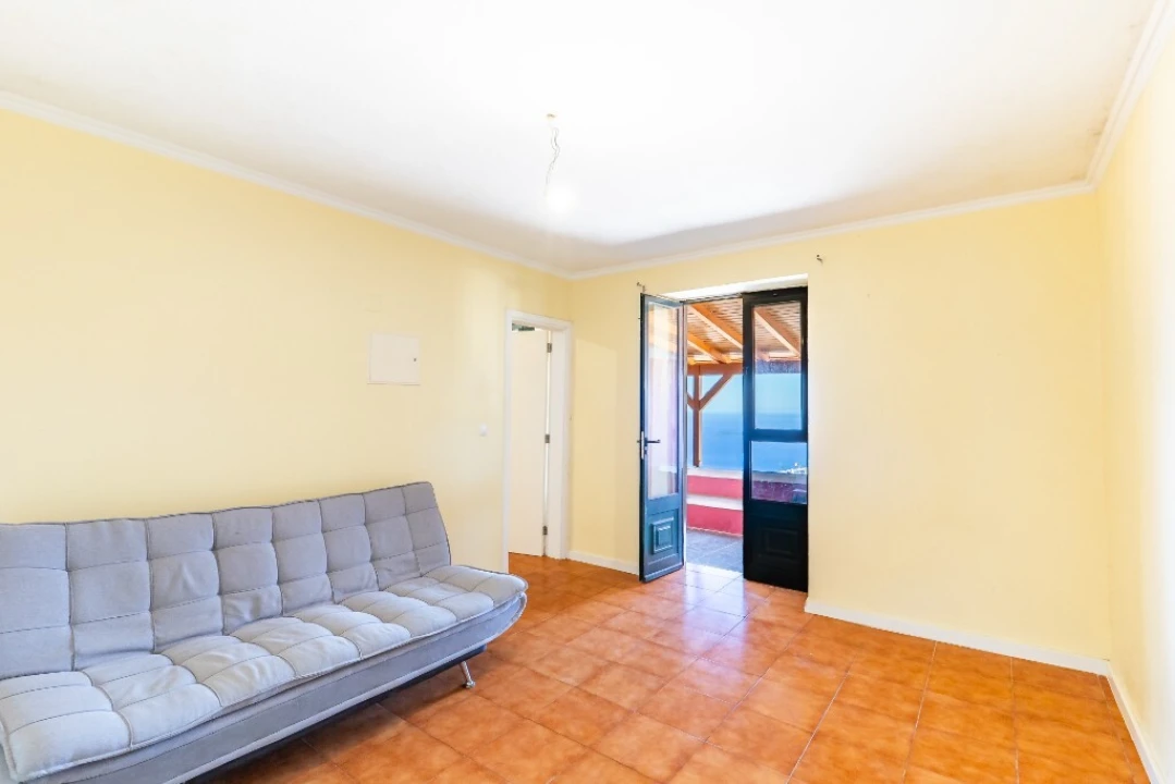 Moradia T1 para Venda em Canhas Foto 3