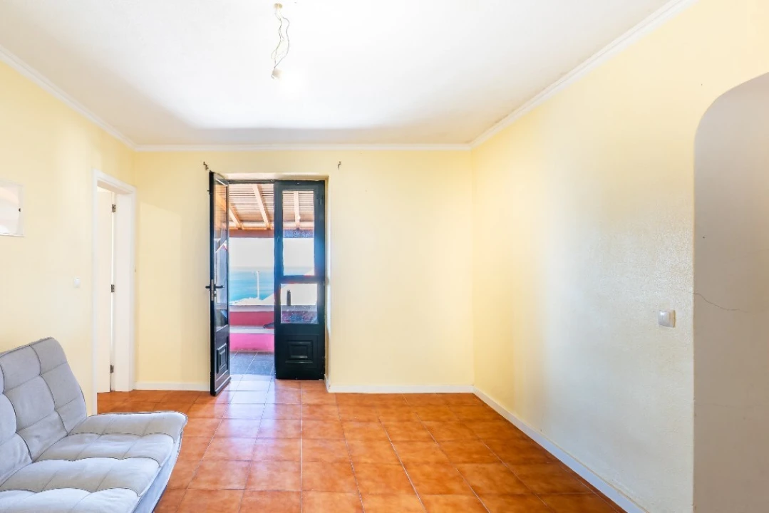 Moradia T1 para Venda em Canhas Foto 5