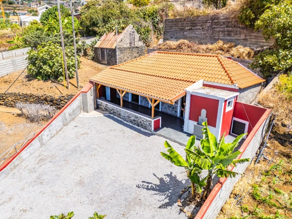 Moradia T1 para Venda em Canhas Foto 45