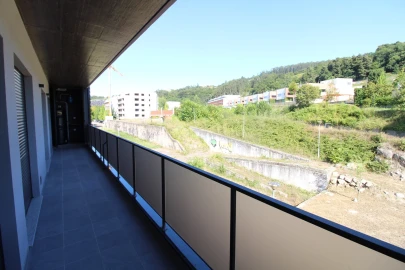 Apartamento T2 para Arrendamento em Costa