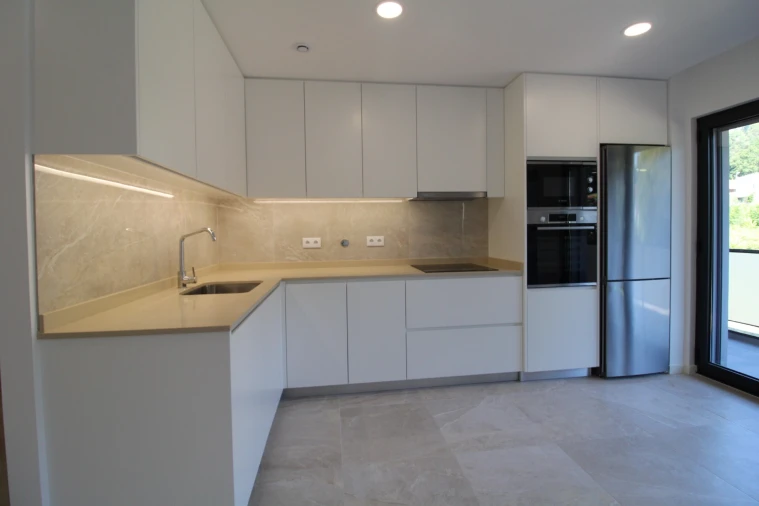 Apartamento T2 para Arrendamento em Costa Foto 2