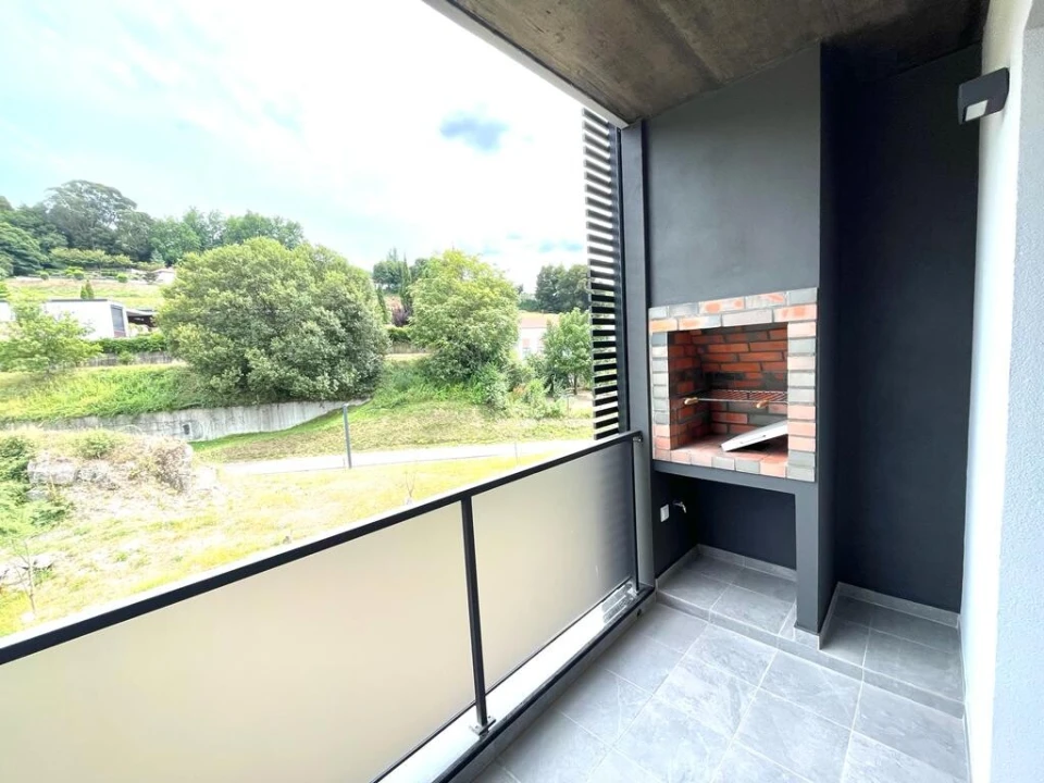Apartamento T2 para Arrendamento em Costa Foto 9