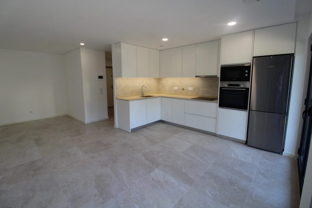 Apartamento T2 para Arrendamento em Costa Foto 6
