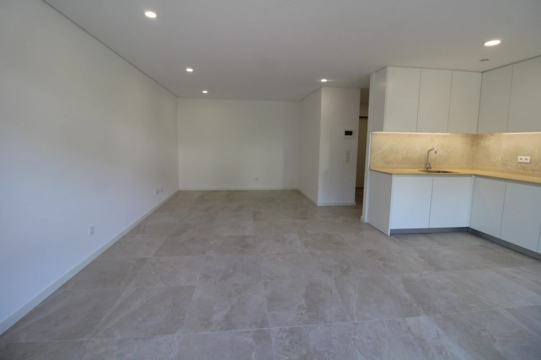 Apartamento T2 para Arrendamento em Costa Foto 5