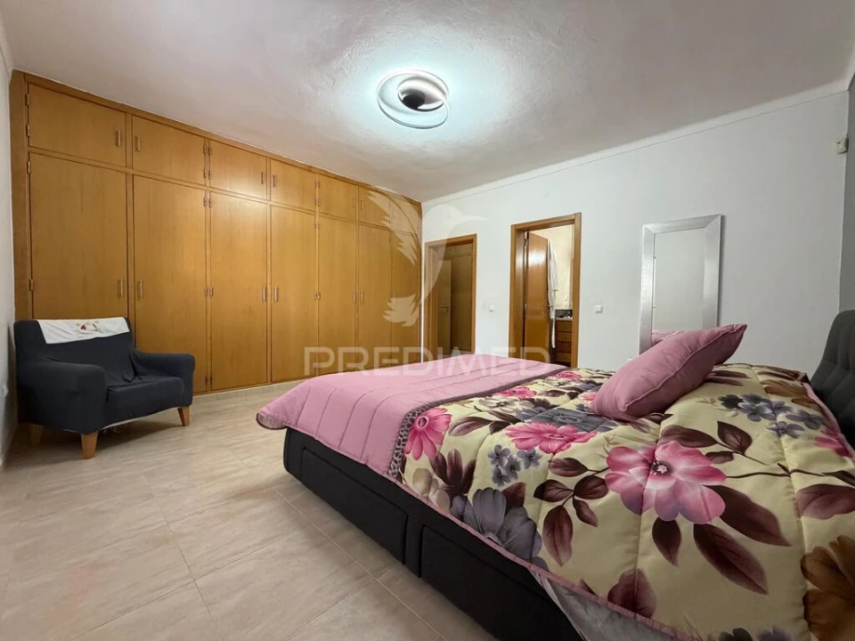 Apartamento T5 para Venda em São João Baptista Foto 16