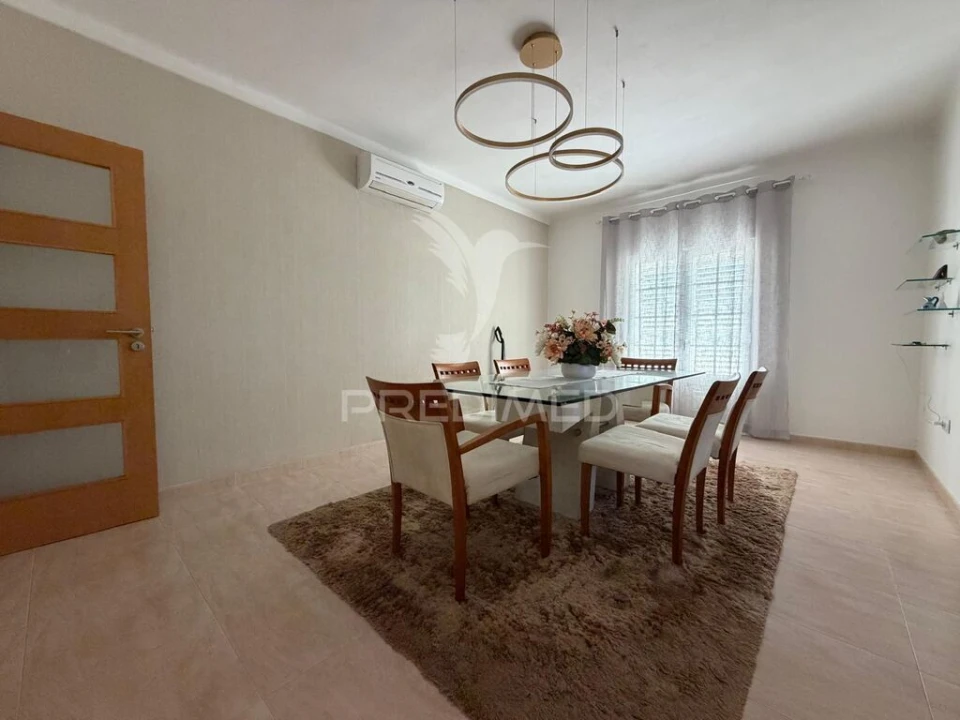 Apartamento T5 para Venda em São João Baptista Foto 12